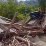 Jembatan Penghubung 3 Desa di Kolaka Timur Ambruk Diterjang Banjir, Pikap dan Sopir Ikut Terseret