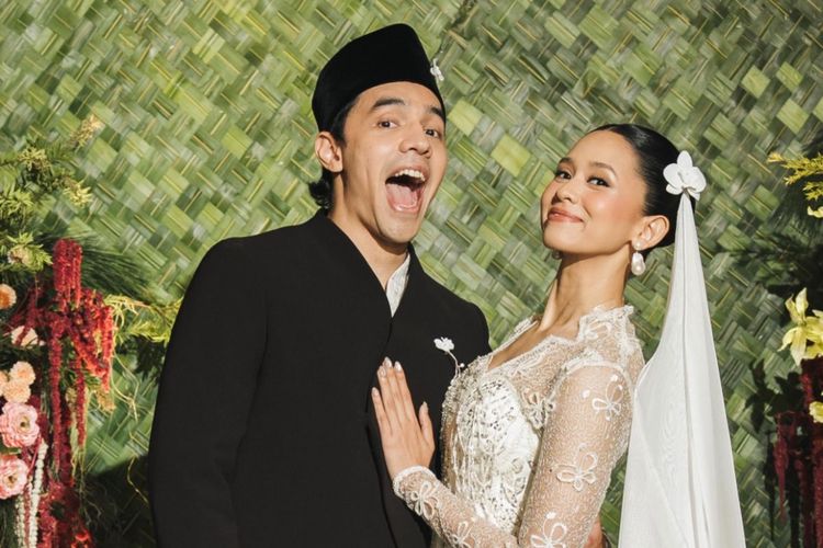 Givina dan Mario Caesar Resmi Menikah, Pamer Cincin Pernikahan