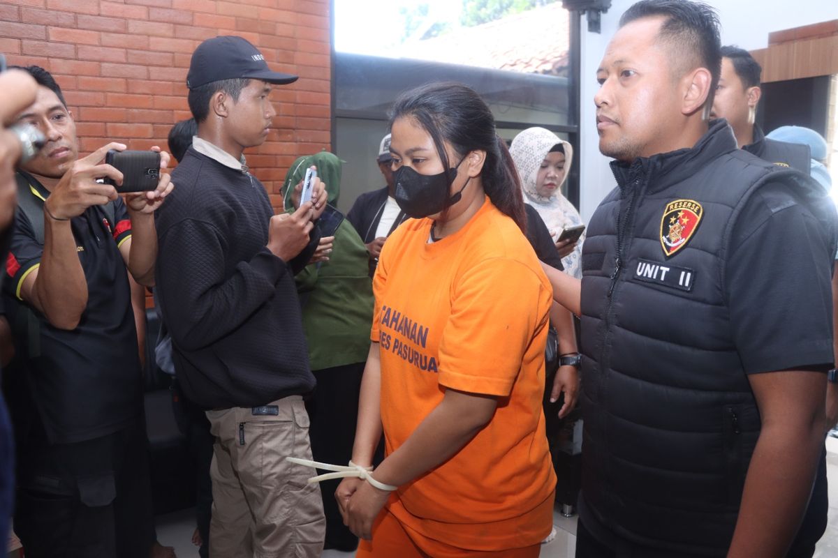 AK, seorang ibu asal Lumajang ini menjadi tersangka ataa kaaus penipuan pinjaman online, Rabu (07/05/2025) 