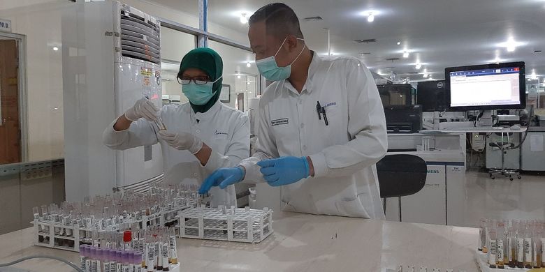 Ruang instalasi laboratorium RSUP Kariadi Semarang.