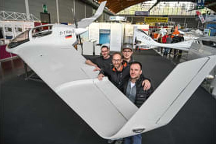 Prototipe flying wing atau sayap terbang.