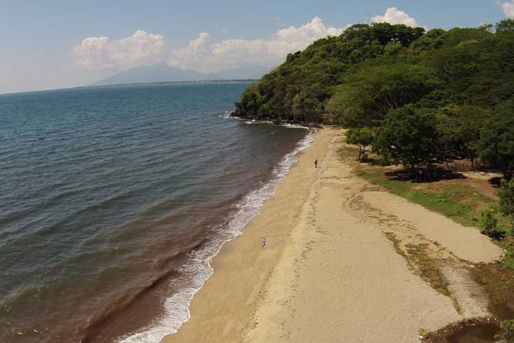 Pantai Tampora, tempat wisata di Situbondo, Jawa Timur 