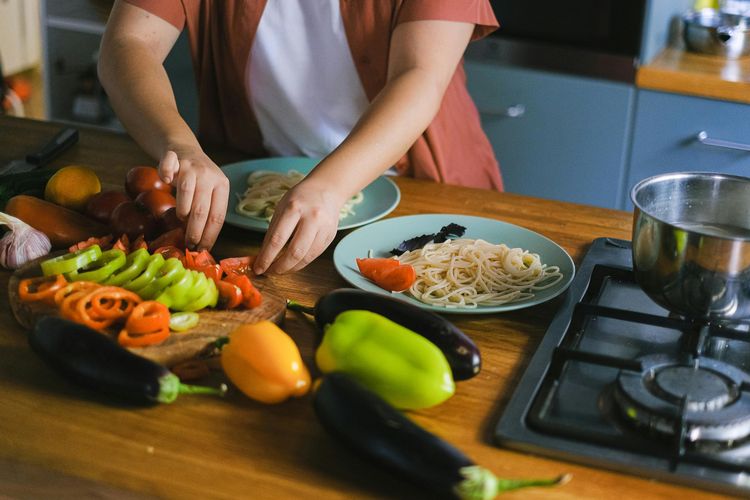 Ilustrasi Masak Makanan Sehat