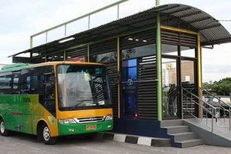 Trans Jogja salah satu angkutan umum yang memiliki rute ke tempat wisata di Yogyakarta