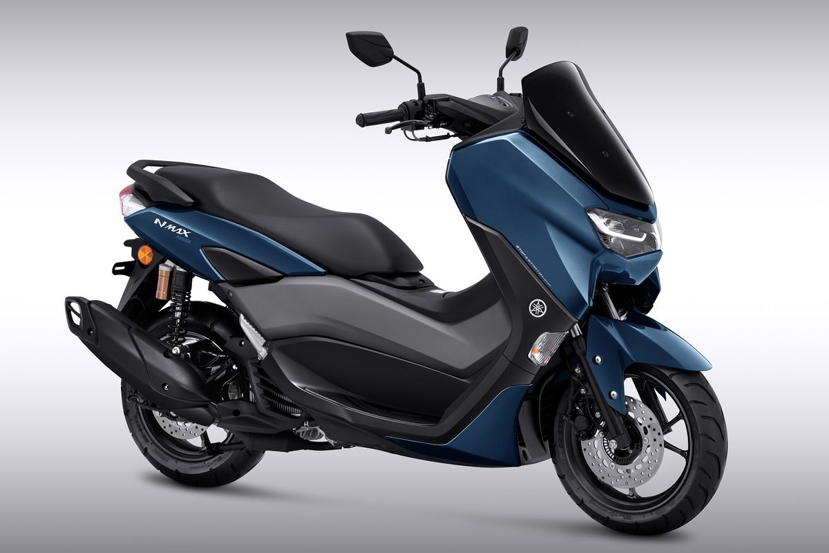 Buka tahun baru 2023 Yamaha menyegarkan All New Nmax dengan memberikan warna baru Metallic Blue.