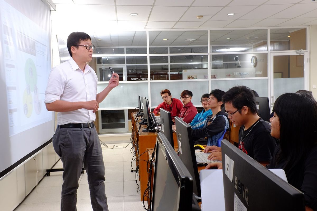 Proses pembelajaran mahasiswa prodi Sistem Informasi.