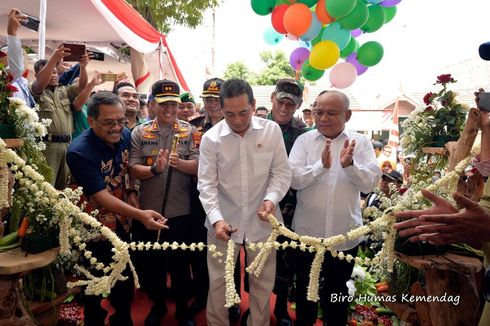 Mendag: Perkuat Ekonomi Kerakyatan, Pemerintah Berkomitmen Revitalisasi Pasar Rakyat