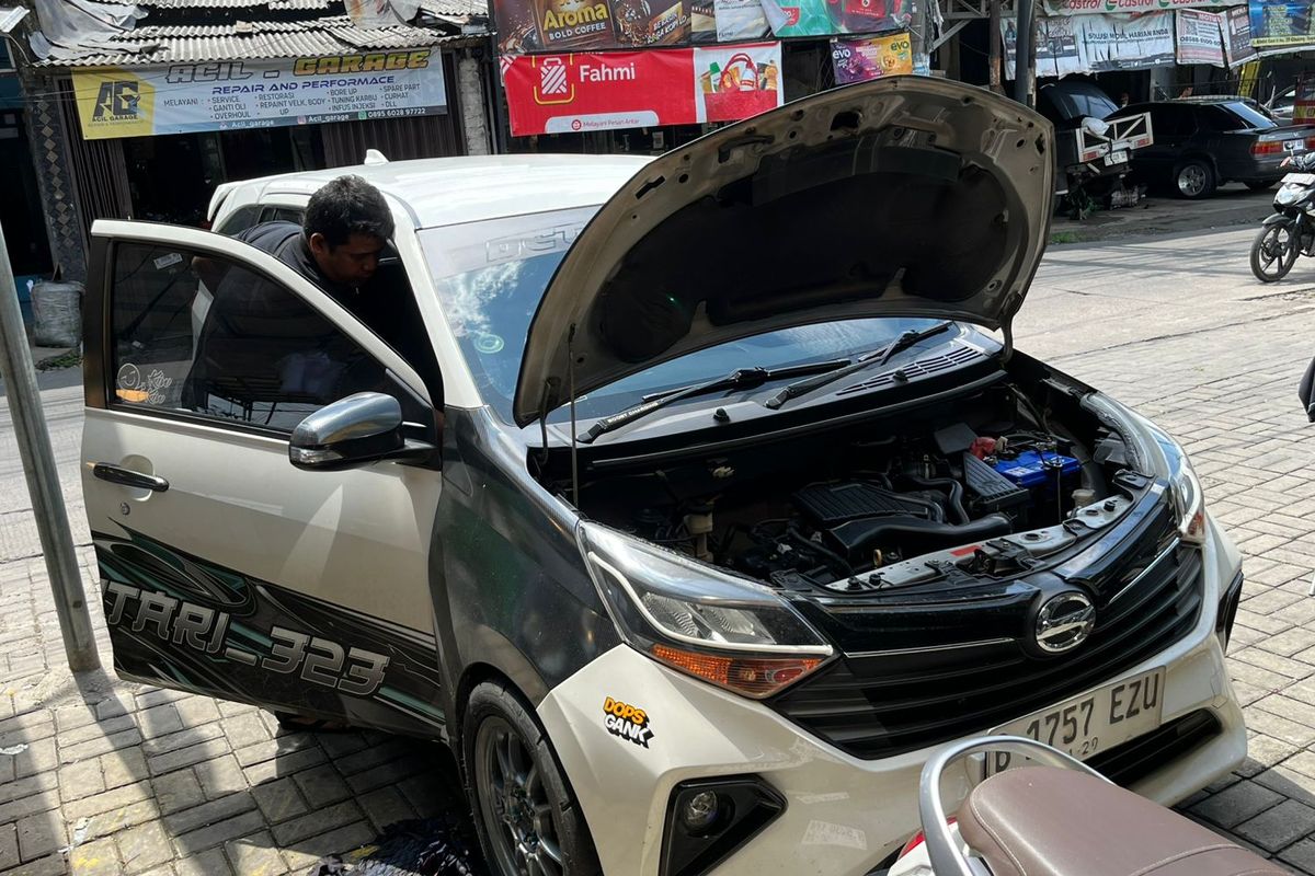 Ilustrasi mobil mogok
