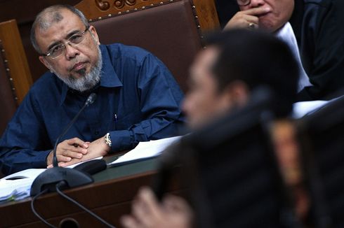 Patrialis Akbar Lunasi Denda Rp 300 Juta ke Negara