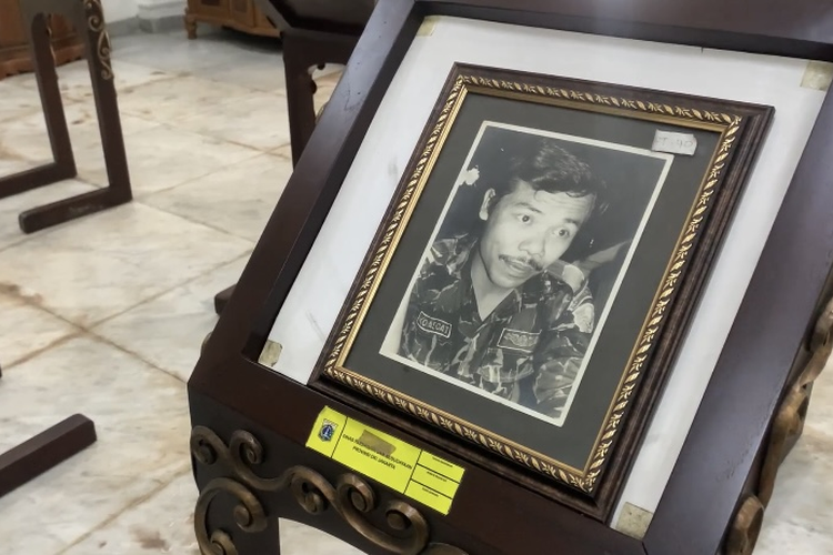 Foto seniman betawi Benyamin Sueb di dalam Museum Benyamin Sueb, Jatinegara, Jakarta Timur.