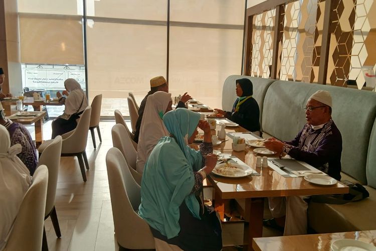 Jemaah haji Banyuwangi dijamu di hotel mewah oleh pemerintah Saudi Arabia. 