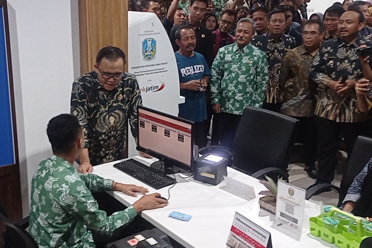 Resmikan pembukaan Mall Pelayanan Publik MPP di Kabupaten Ngawi , Jawa Timur Menteri Pendayagunaan Aparatur Negara dan Reformasi Birokrasi (PANRB) Abdullah Azwar Anas sebut langkah berikutnya adalah MPP digital yang bisa diakses melalui HP.