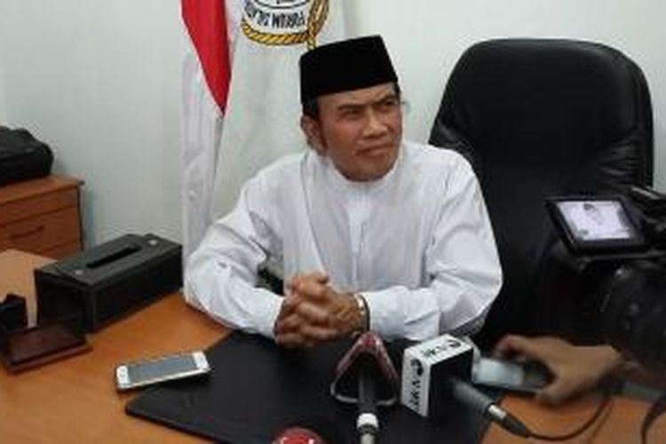 Ketua Forum Silaturahmi Ta'mir Masjid dan Mushala Indonesia (Fahmi Tamami) Rhoma Irama mengadakan konferensi pers di Kantor Sekretariat Fahmi Tamami, Jakarta Selatan, Senin (20/7/2015).
