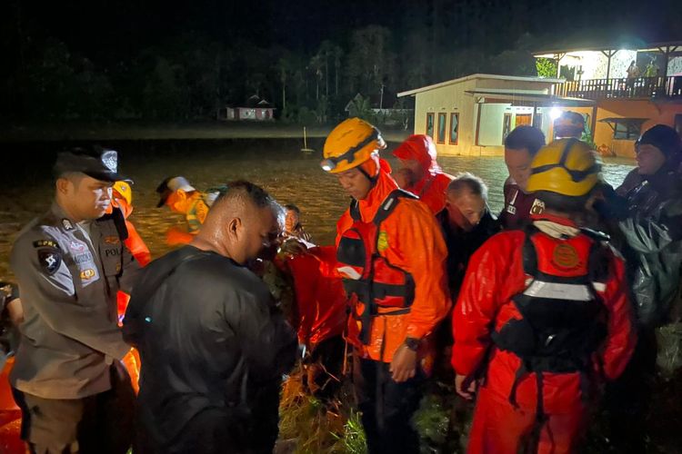 Banjir dan Longsor Terjang Tanah Datar Sumbar, 60 Warga Terisolasi dan Puluhan Rumah Terendam