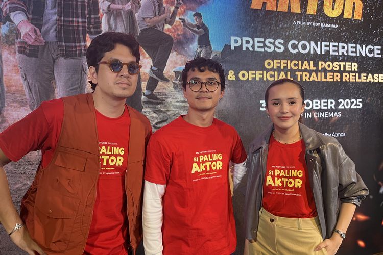 Beby Tsabina (kanan), Jourdy Pranata (tengah), Kevin Julio (kiri) di MD Pictures, Setiabudi, Jakarta Selatan, Senin (22/9/2025). 