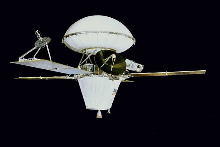 Viking 1 diluncurkan pada 20 Agustus 1975 dari roket Titan IIIE dan mencapai Mars pada 19 Juni 1976. Bulan pertama dikeluarkan di orbit Mars dan pada 20 Juli 1976, Viking Lander 1 berpisah dari pengorbit dan mendarat di Chris.  planet.
