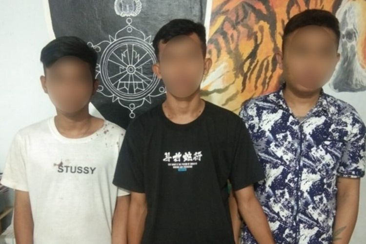 Para pelaku setelah ditangkap polisi