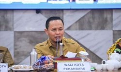 PAD Pekanbaru Tembus Rp 1,2 Triliun, Strategi Wali Kota Agung: Permudah Pajak, Warga Makin Patuh