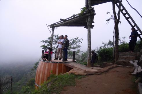 Pergi ke Bukit Ngisis, Tempat Wisata yang 