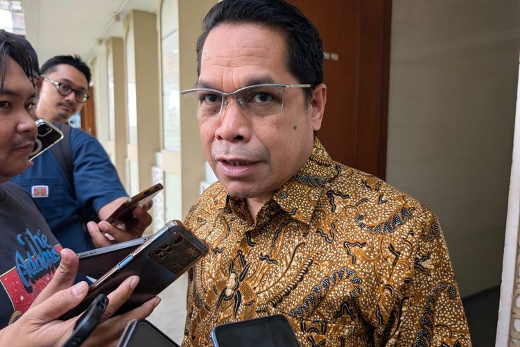 Bukan Stok Terbatas, Kementerian ESDM Ungkap Penyebab Antrean BBM di Bali