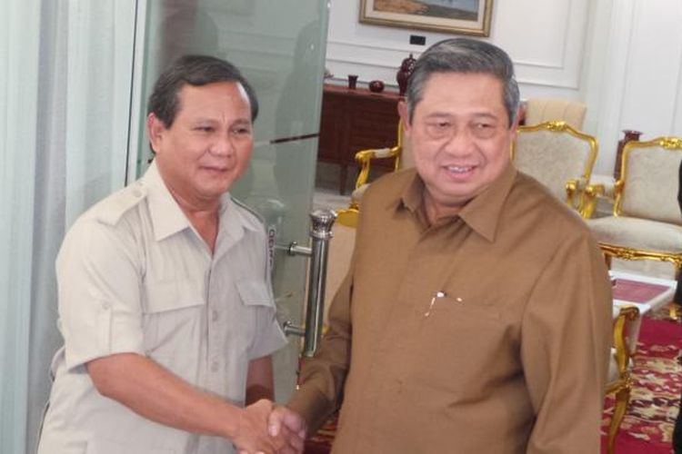 Ketua Dewan Pembina Partai Gerindra Prabowo Subianto saat bertemu dengan Presiden Susilo Bambang Yudhoyono di Kantor Presiden, Jakarta, Senin (11/3/2013).