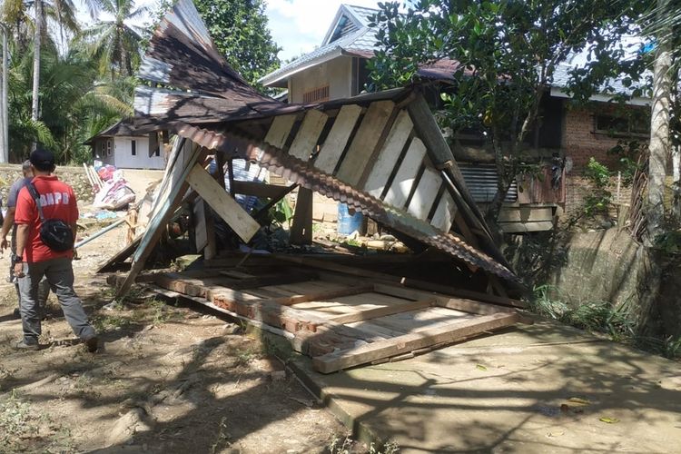 Kondisi warga usai permukiman diterjang air bah di Mukomuko, Bengkulu