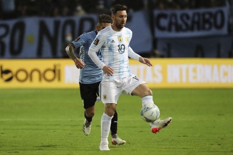 Penampilan kapten timnas Argentina Lionel Messi pada laga lanjutan Kualifikasi Piala Dunia 2022 Zona Amerika Selatan melawan Uruguay di Estadion Campeon del Siglo, Montevideo, Rabu (13/11/2021) pagi WIB.