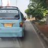 Ambulans Bawa Pasien Stroke Dihalang-halangi Angkot di Jatinegara