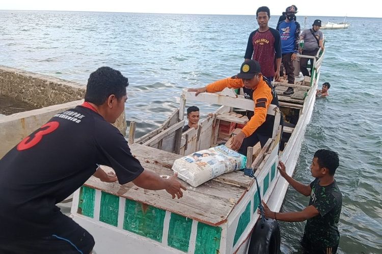 Relawan Dompet Dhuafa bergerak respon dan kirimkan bantuan untuk gempa bumi yang melanda Selayar, Sulawesi Selatan, beberapa waktu lalu.