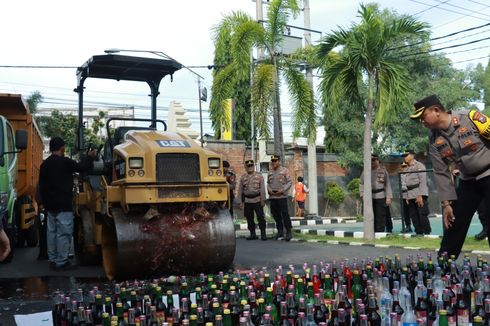 Ribuan Miras dan Ratusan Knalpot Brong Dimusnahkan Polresta Banyuwangi Jelang Lebaran