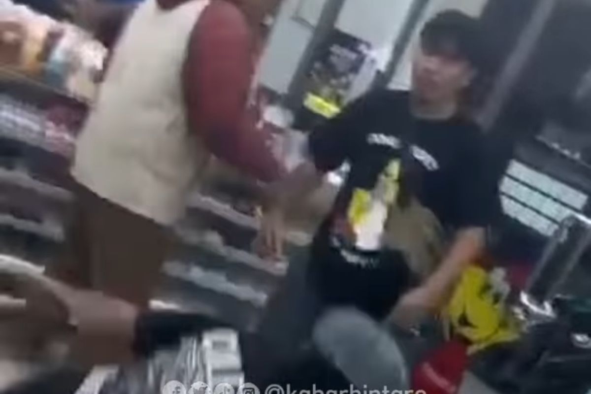 Video bokep dengan kasir supermarket