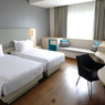 7 Tips Staycation dengan Lansia Saat Pandemi Covid-19