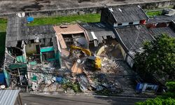 PAM JAYA Tertibkan 15 Rumah Dinas di Pejompongan II, Penghuni Kooperatif Akan Dapa Bantuan Dana