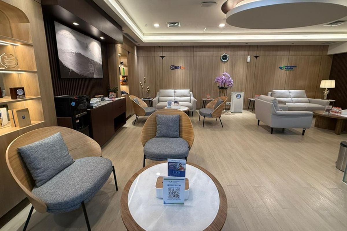 BRI Life Lounge di Mayapada Hospital Bandung. 