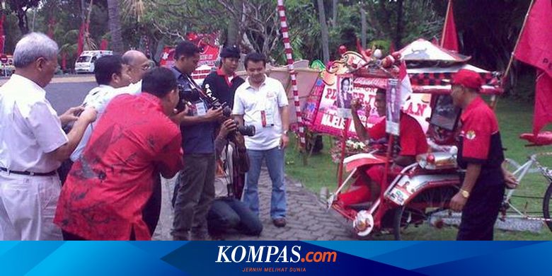 Kayuh Becak Surabaya Malang Demi Mega