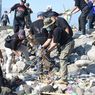 Ingin Kurangi Sampah Plastik, Pemerintah dan Warga Situbondo Pungut 5 Ton Sampah di Pantai