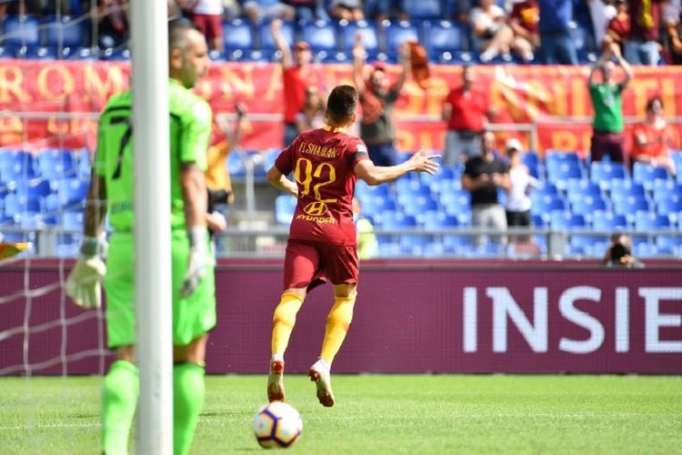 Stephan El Shaarawy merayakan gol AS Roma ke gawang Chievo Verona pada pertandingan Serie A di Stadion Olimpico, 16 September 2018. 