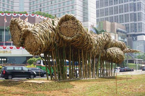 Seni Instalasi dari Bambu di Jantung Jakarta