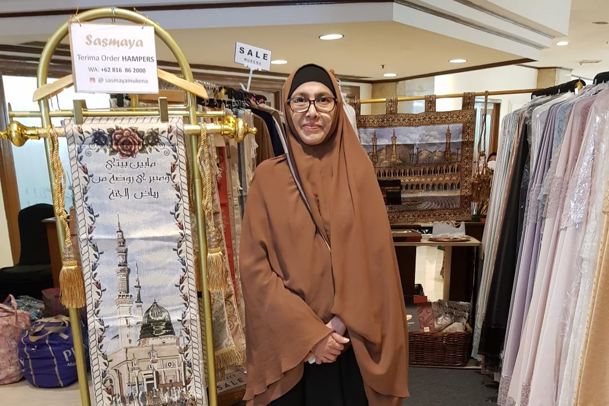 Osrinta Oesman, Owner Sasmaya, UMKM Mukena dan Fashion Muslim, dan produk-produknya