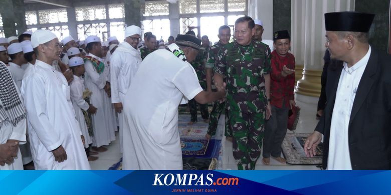 Panglima Yudo Margono Ajak Santri Gabung TNI Melalui Pendidikan Secata hingga Perwira
