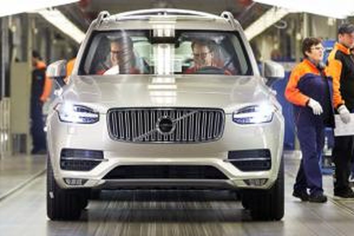 Produksi XC90 di pabrik Torslanda di Swedia Tengah.