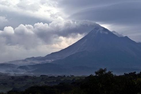 Gunung Colima di Meksiko Meletus, 350 Warga Dievakuasi 