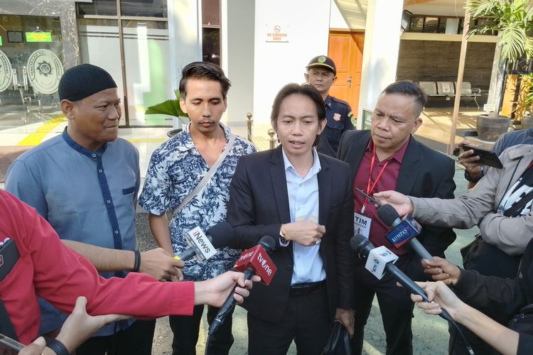 Kuasa hukum Pegi Setiawan, Toni RM jepang sidang praperadilan Pegi Setiawan di Pengadilan Negeri Bandung kelas IA, Rabu (3/7/2024).