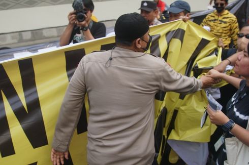LBH Jakarta Sayangkan Sikap Respresif Polisi dalam Aksi Tolak RUKHP di Bundaran HI
