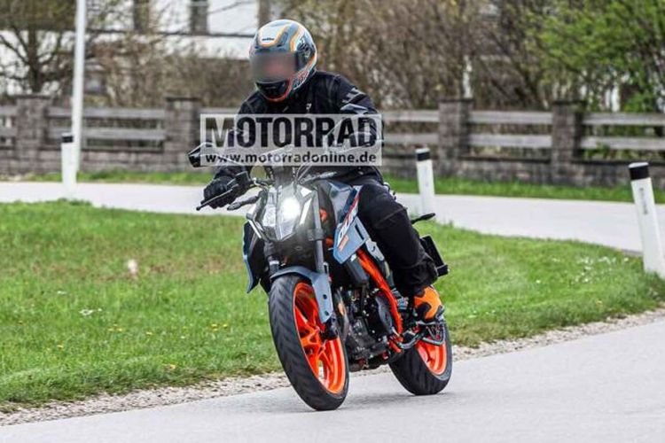 spyshot KTM Duke 390 terbaru