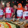 Kemeriahan Festival Rujak Uleg Surabaya 2023, Ada Cobek Jumbo dan Simbol Kemajemukan