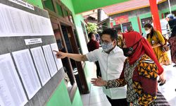 Kasus Positif Covid-19 di Desa Meningkat, Gus Menteri Minta Masyarakat Lakukan Ini