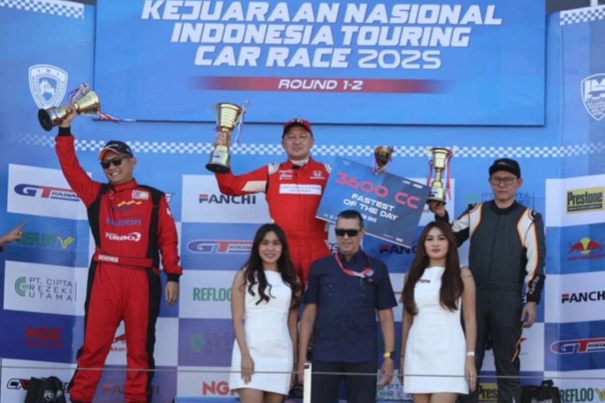 Tim Honda Racing Indonesia sapu kemenangan di dua seri awal Kejurnas ITCR Mandalika, perkuat dominasi musim ini.