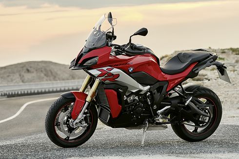 BMW S1000XR Meluncur via Digital, Inden sampai Agustus 2020