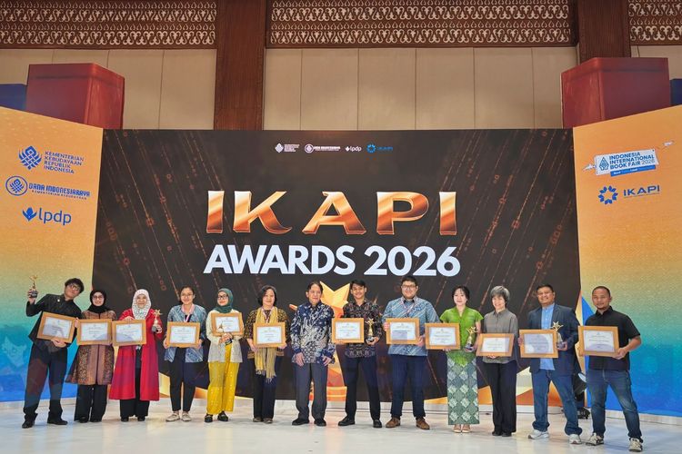 Dua Penulis Sastra Populer, Brian dan Sutandi Boyong Penghargaan di IKAPI Awards 2026